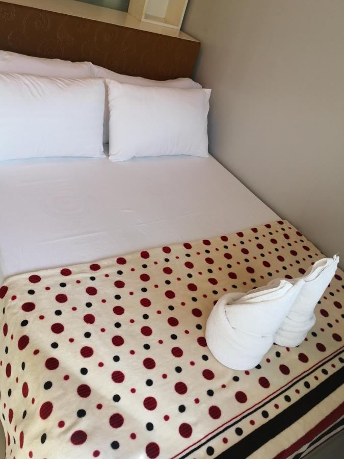 Bliss Staycation At Sea Residences By John Manila Esterno foto