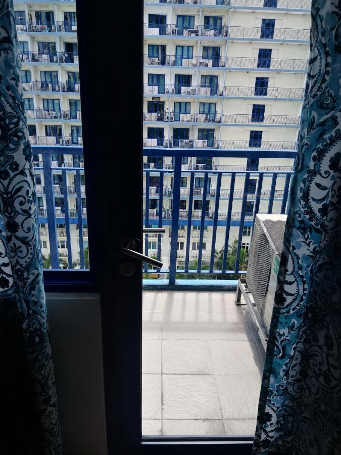 Bliss Staycation At Sea Residences By John Manila Esterno foto