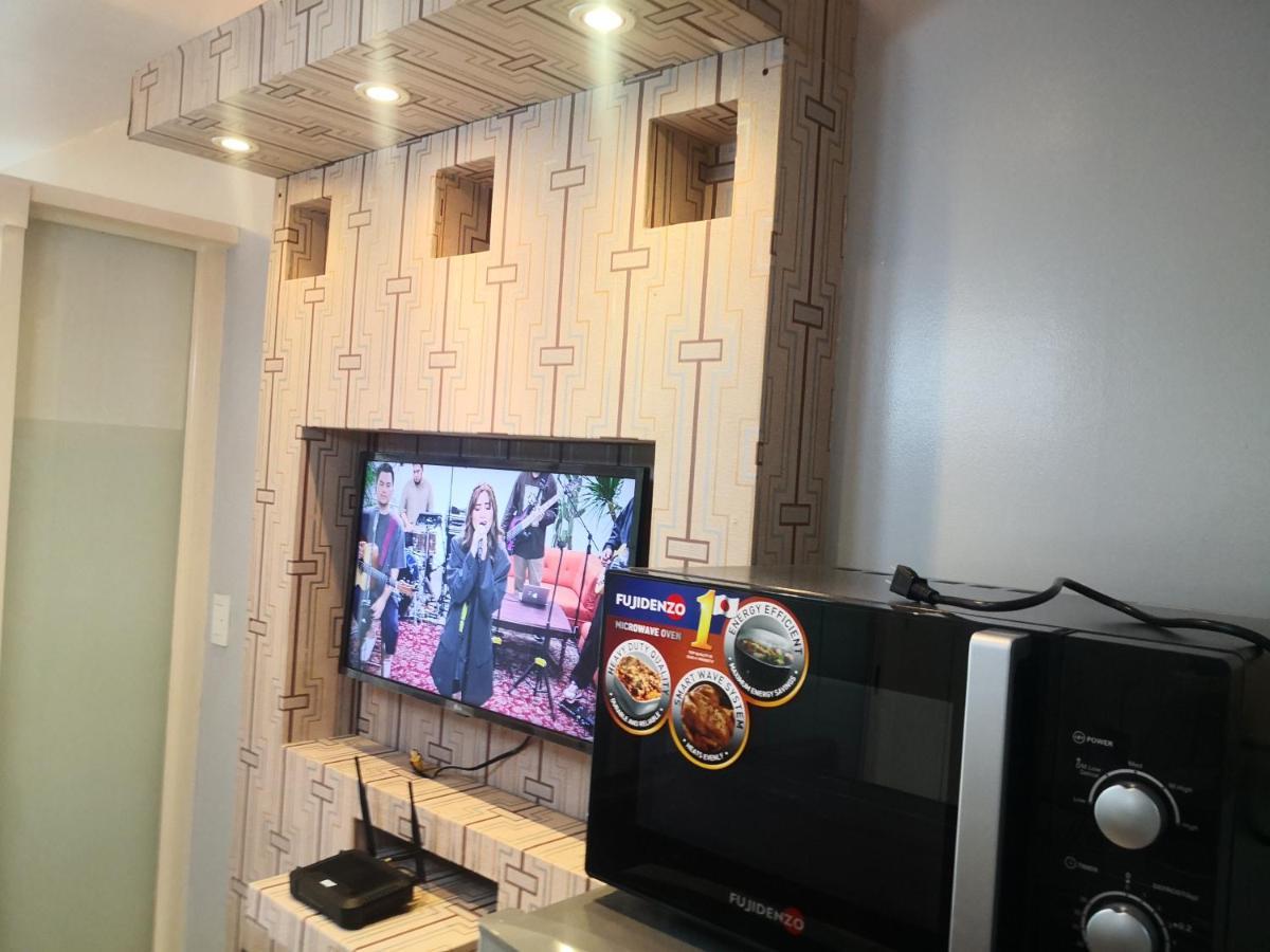 Bliss Staycation At Sea Residences By John Manila Esterno foto