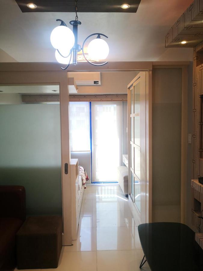 Bliss Staycation At Sea Residences By John Manila Esterno foto