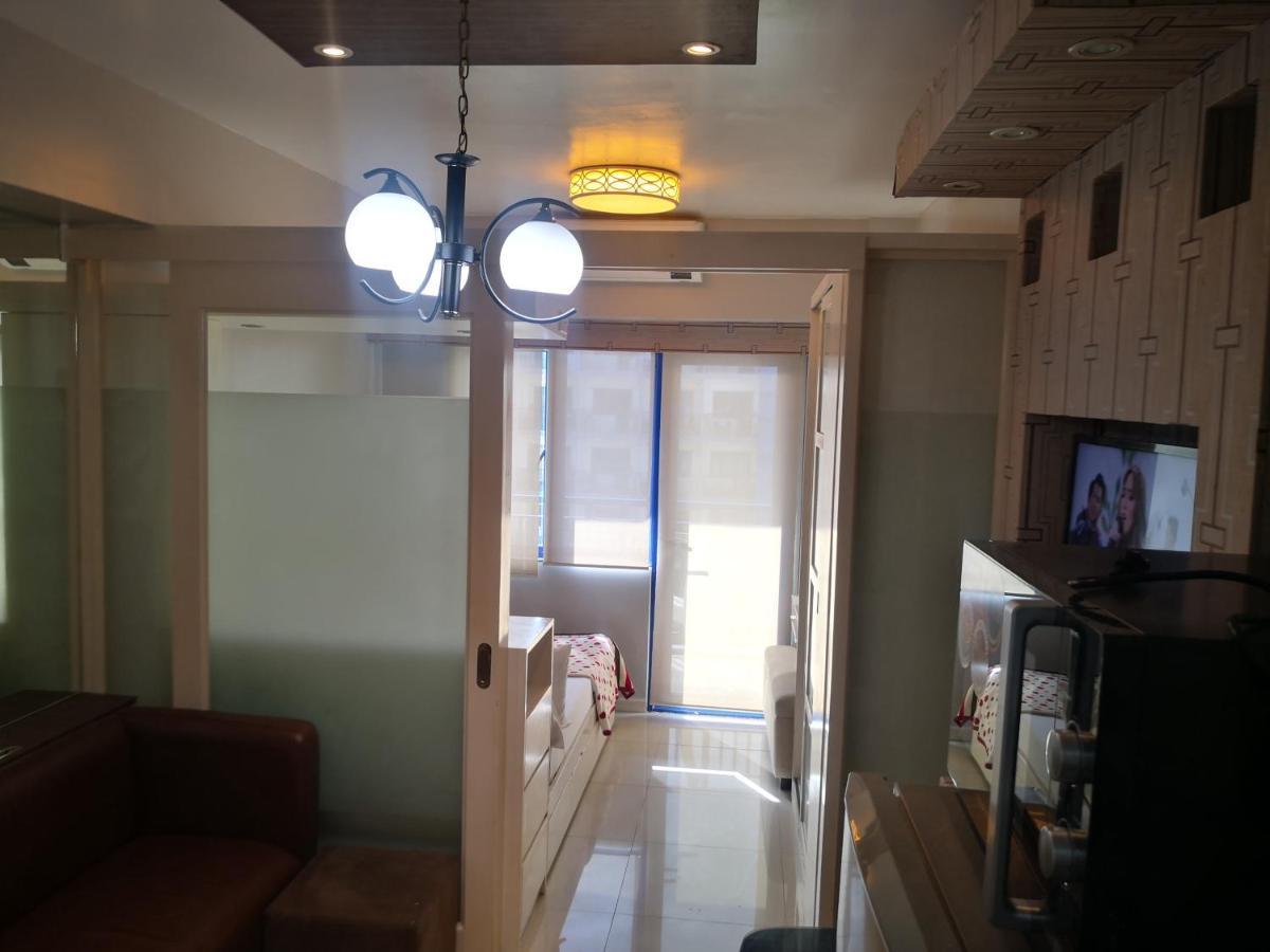 Bliss Staycation At Sea Residences By John Manila Esterno foto