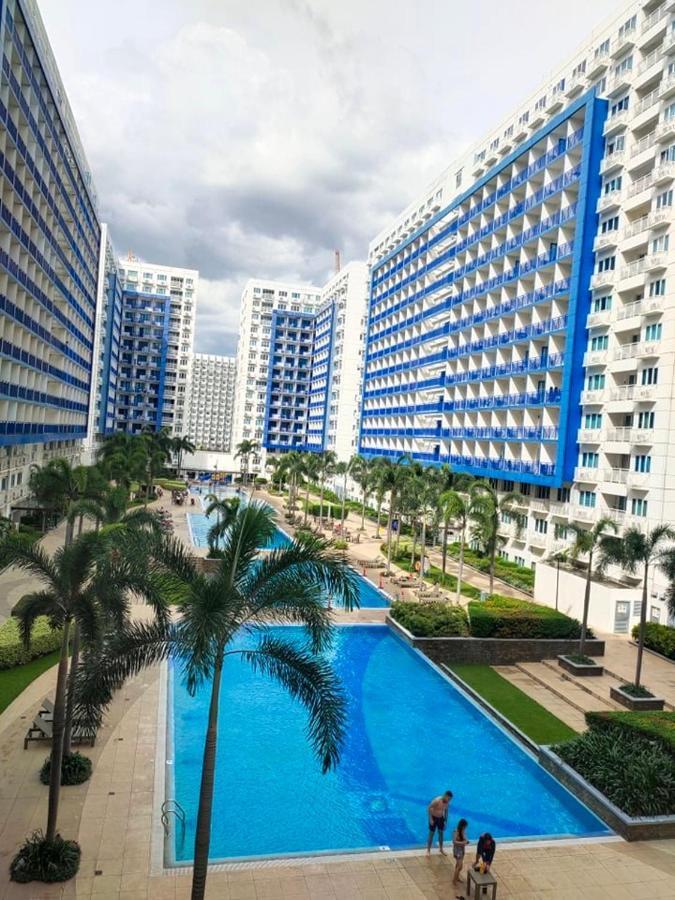 Bliss Staycation At Sea Residences By John Manila Esterno foto
