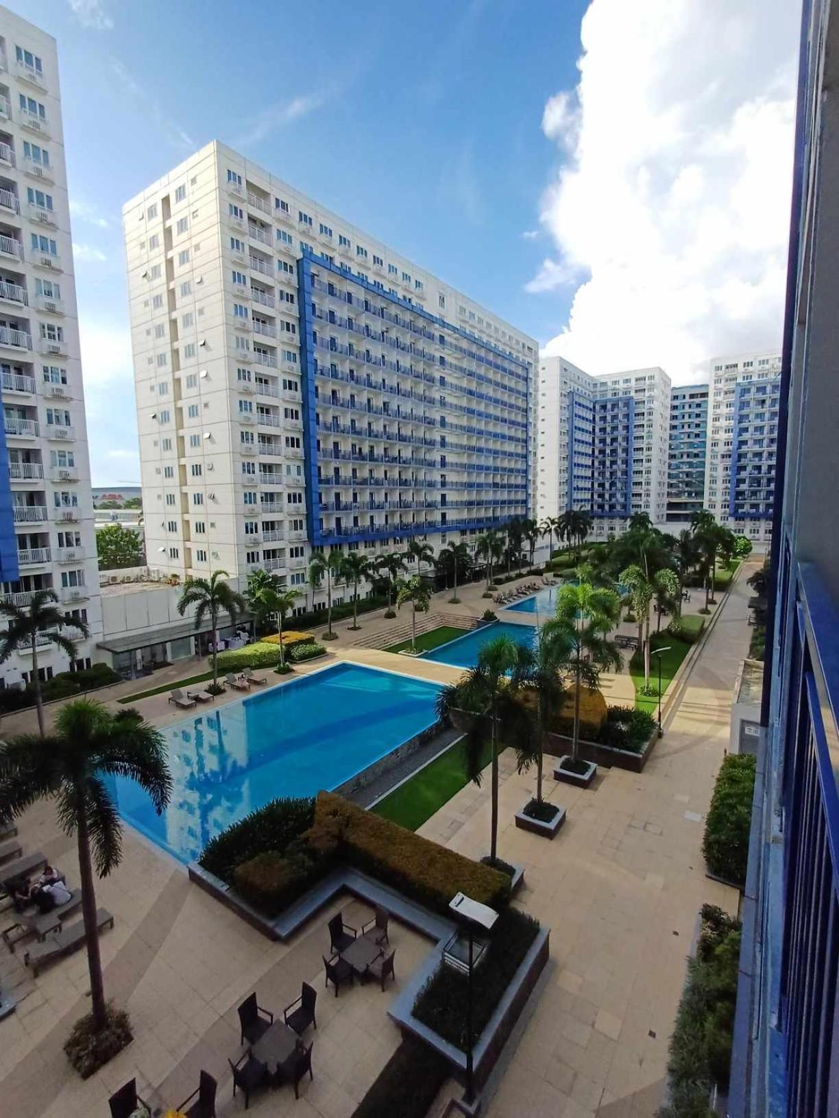 Bliss Staycation At Sea Residences By John Manila Esterno foto